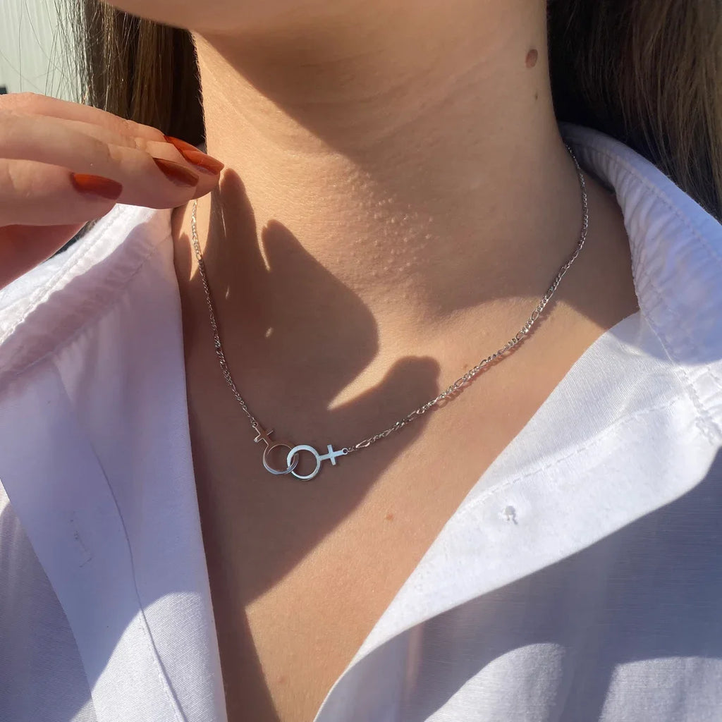 Collier Chaîne Figaro Double Vénus LGBT Pride - Bijou Femme Lesbien