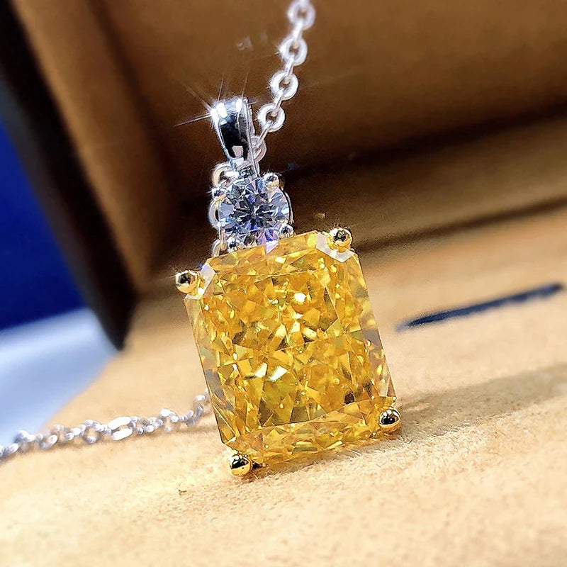 Collier Pendentif Carré Zircone Cubique Jaune - Bijou Femme Élégant