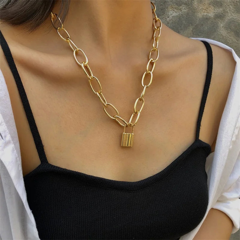 Collier Femme Ras du Cou Punk Rock Chaîne Épaisse Doré - Bijou Femme Tendance