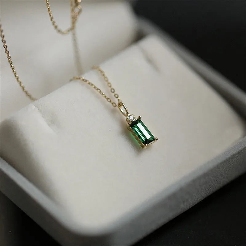 Collier Européen Simple Argent Sterling 925 - Pendentif Carré Cristal Vert Plaqué Or 14K