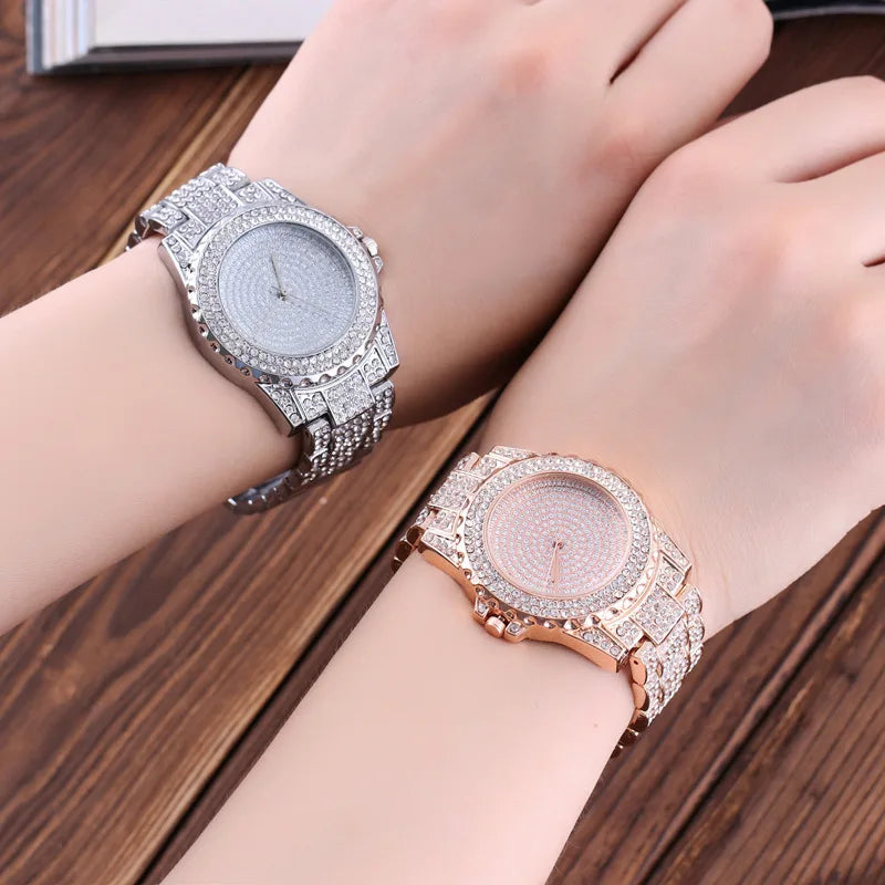 MOONBIFFY - Montre Femme Luxe Cristaux - Entièrement Sertie - Acier Inoxydable Or