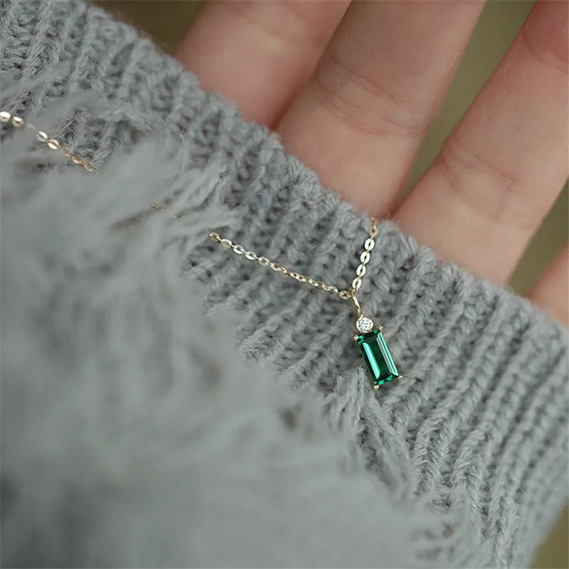 Collier Européen Simple Argent Sterling 925 - Pendentif Carré Cristal Vert Plaqué Or 14K
