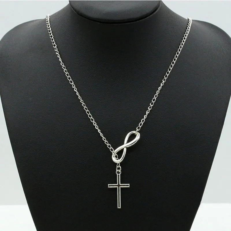 Collier Femme Multi-Rangs Double Infini - Bijou Tendance Géométrique