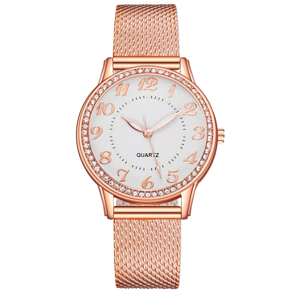 MOONBIFFY - Montre Femme Luxe Or Strass - Design Tonneau - Cristal Saphir - Étanche 3 ATM