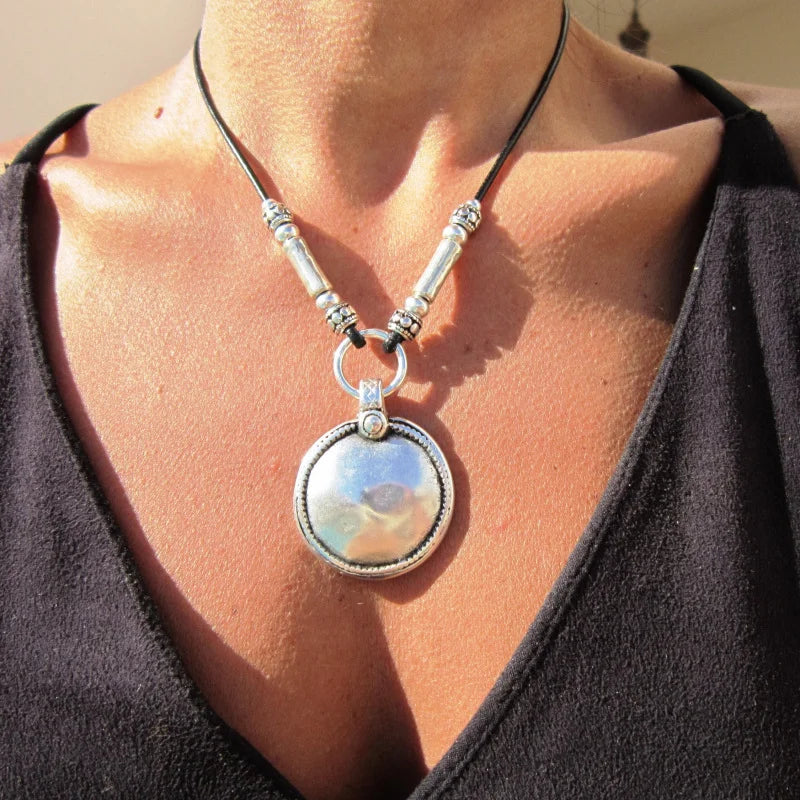 Collier Femme Bohème Cuir Pendentif Perles - Bijou Femme Vintage Fait Main