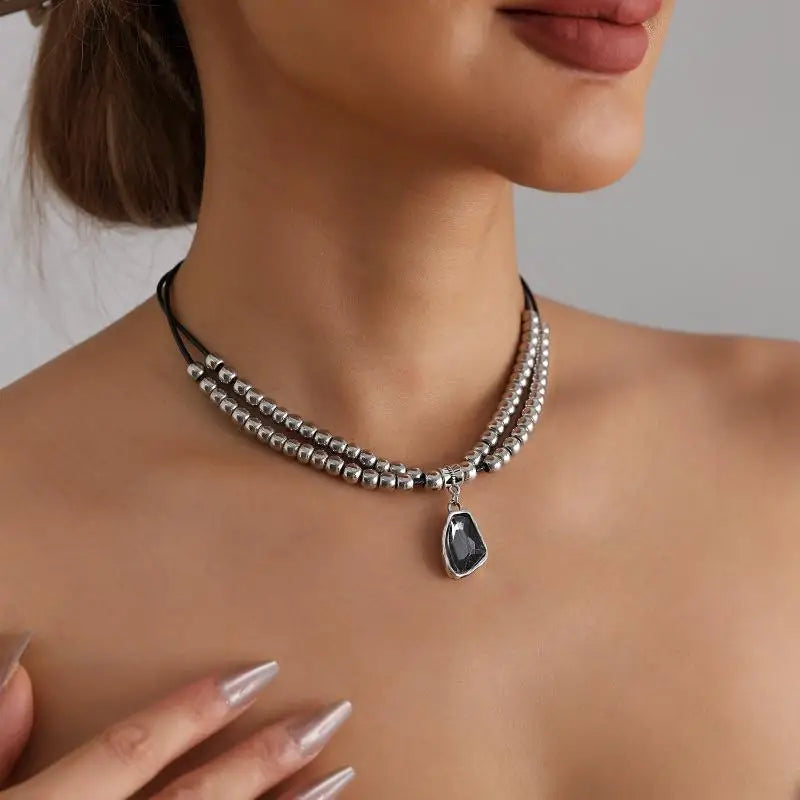 Nouveau Collier Ras-de-Cou à Double Rang de Perles Irrégulières - Cristal Gris Chaîne Métal