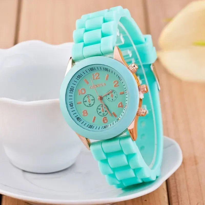 MOONBIFFY - Montre Femme 2025 Silicone Colorée - Chronographe Sport - Date - Chiffres Arabes - Cadeau