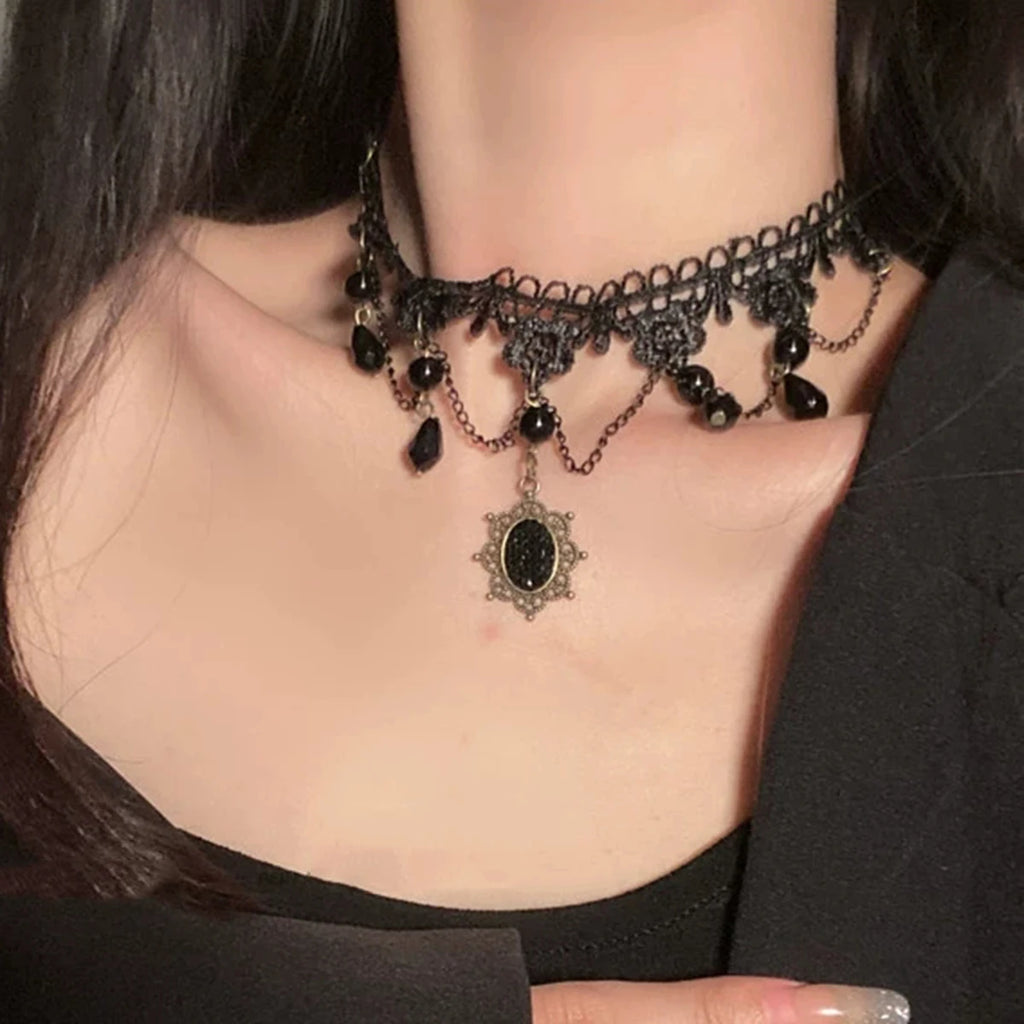 Collier Femme Ras du Cou Gothique Dentelle Noire Cristaux - Bijou Femme Y2K