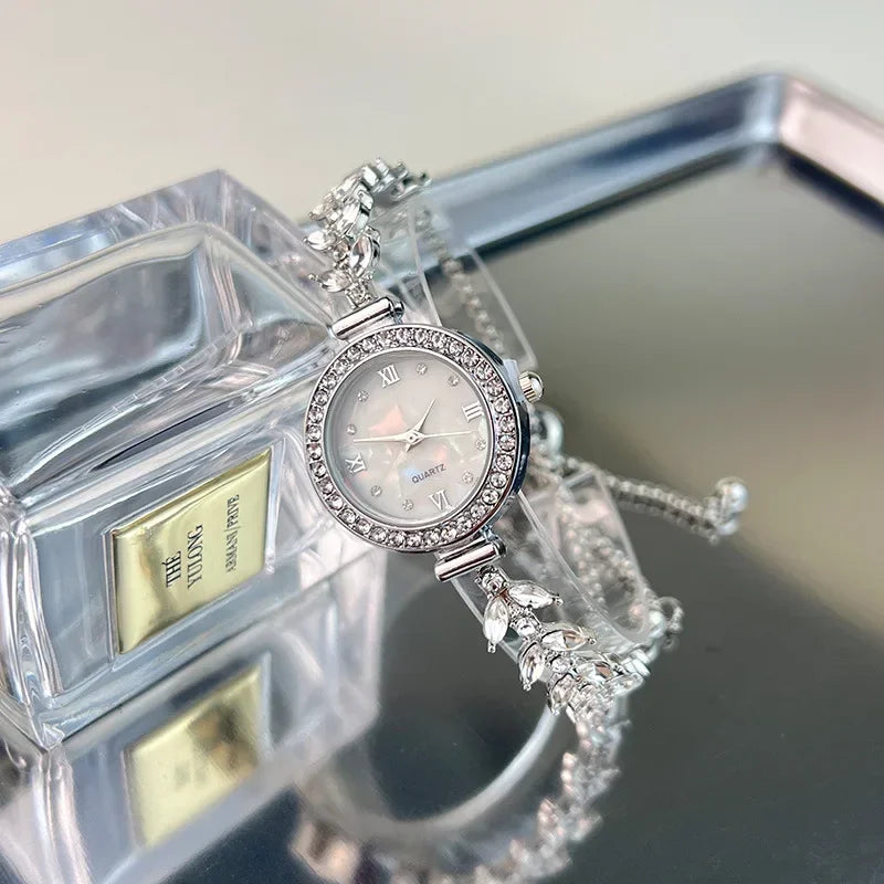 MOONBIFFY - Montre Femme Sirène Luxe - Bracelet Chaîne Diamants - Breloque Cristaux - Chiffres Romains