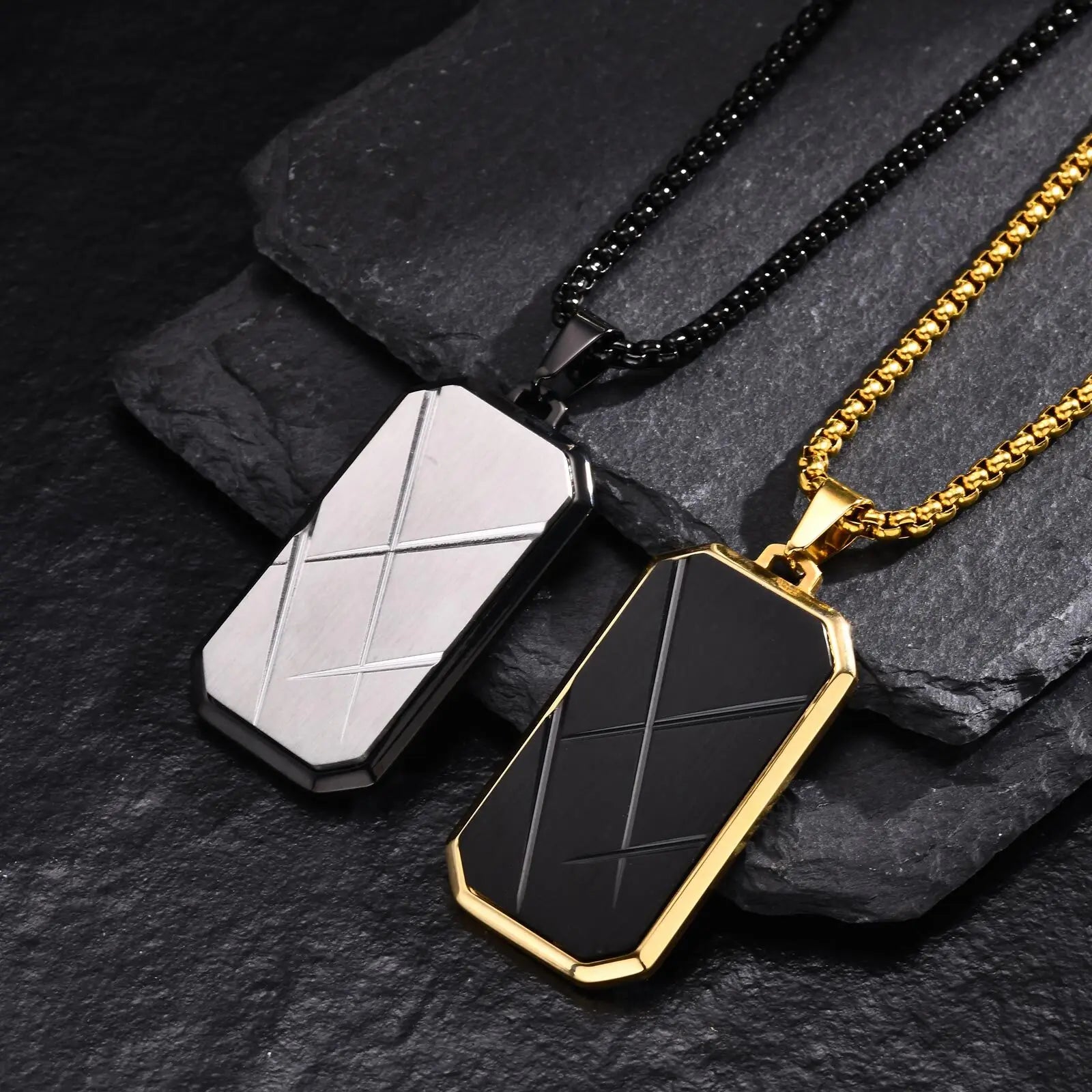 Collier Élégant Étiquette Chien Homme - Pendentif Carré Acier Inoxydable Punk