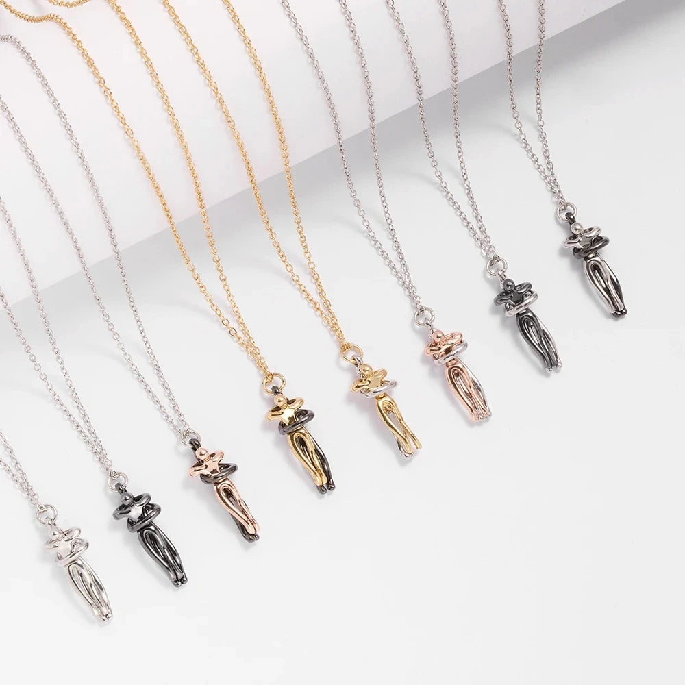 Collier Pendentif Couple Enlacé Hip Hop - Bijou Unisexe Promesse