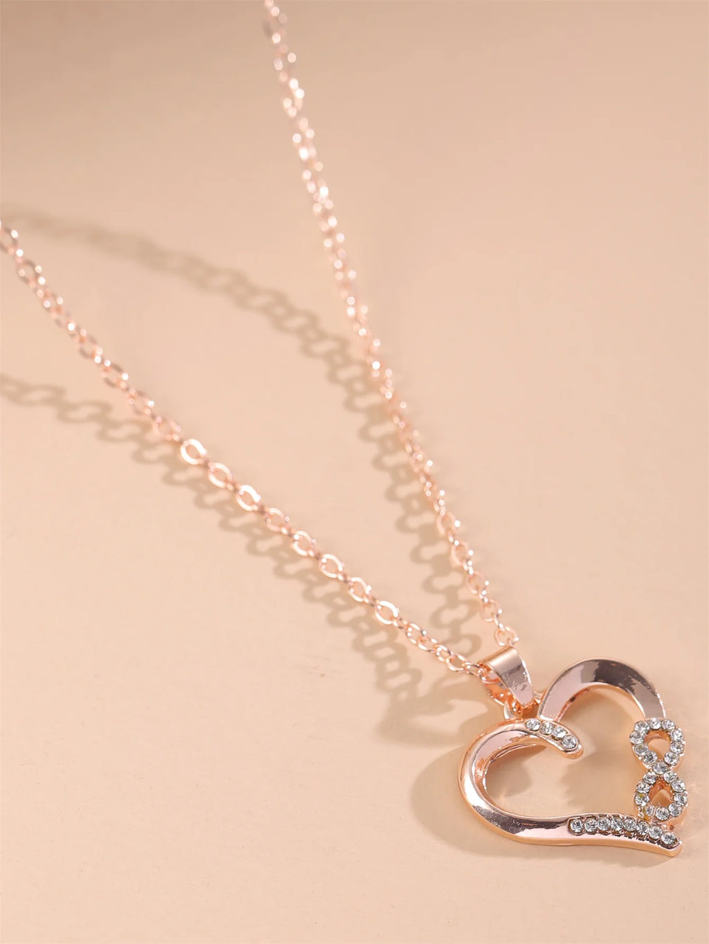 Collier Pendentif Pilule d'Amour Cœur - Bijou Couple Punk Rock Unisexe