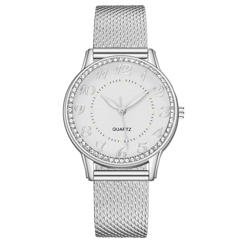 MOONBIFFY - Montre Femme Luxe Or Strass - Design Tonneau - Cristal Saphir - Étanche 3 ATM