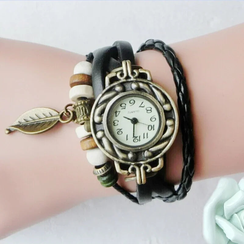 MOONBIFFY - Montre Bracelet Femme Vintage Cuir - Petit Cadran - Breloque Décorative - Style Bohème