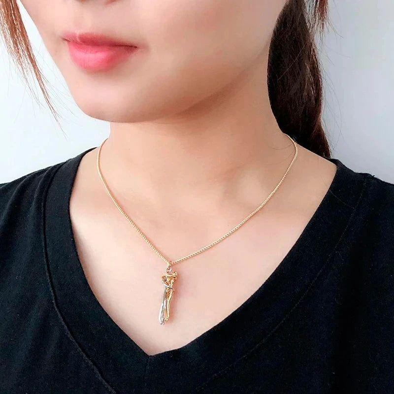 Collier Pendentif Couple Enlacé Hip Hop - Bijou Unisexe Promesse