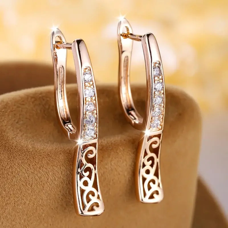 Boucles d'Oreilles Femmes Design Unique Ajourées Zircon - Bijou Femme Luxe
