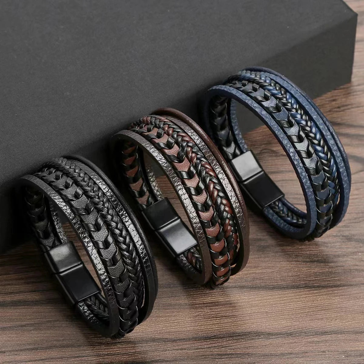 Bracelet Multicouche Vintage Corde Cuir Tressé Boucle Magnétique Homme