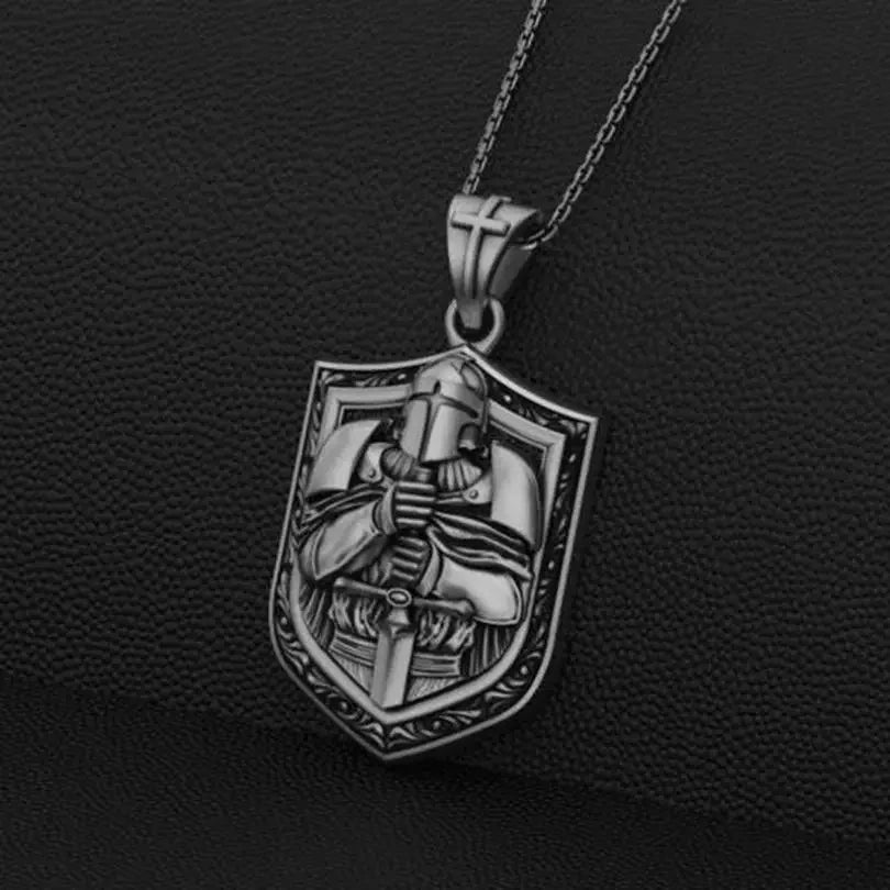 Collier Pendentif Casque Spartan Chevalier Croisé - Bijou Punk Rock Homme Amulette Porte-Bonheur