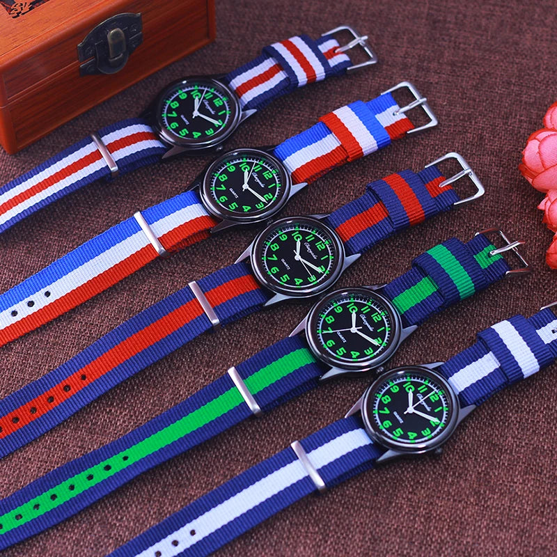 MOONBIFFY - Montre Chaoyada Toile Rayée Colorée - Cadran Fluorescent - Unisexe Enfant - Étanche 3 ATM