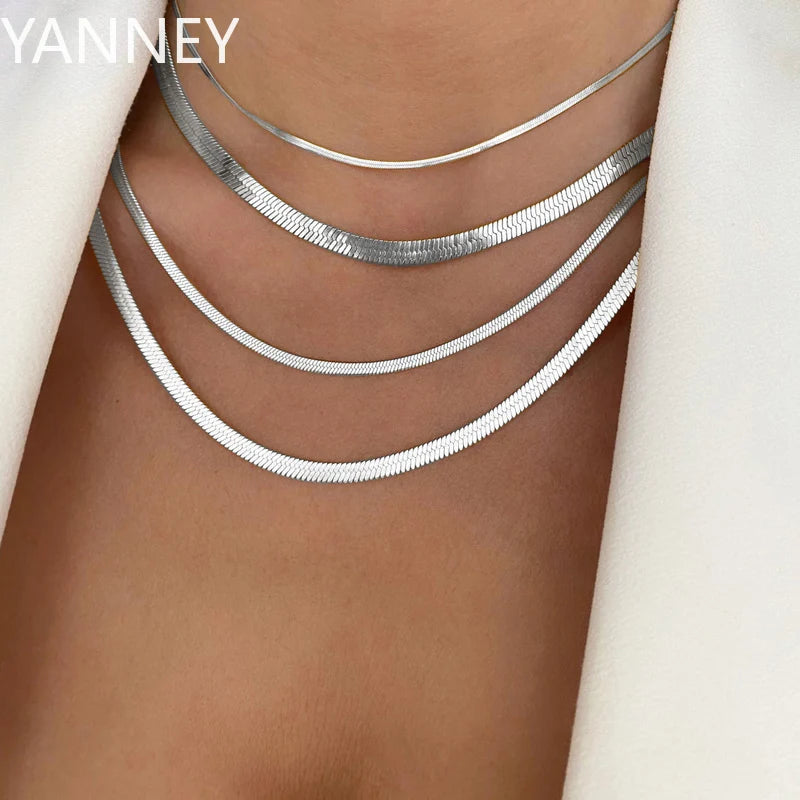 Collier Chaîne Chevrons 4mm Argent 925 - Bijou Femme Ras du Cou Élégant