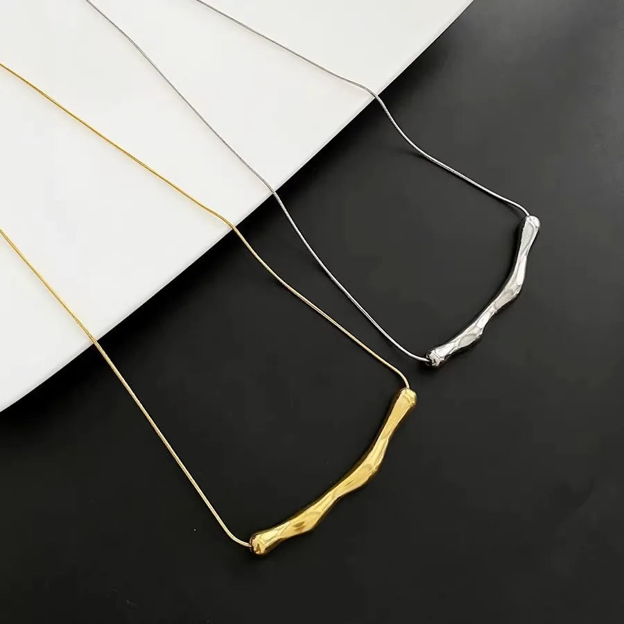 Collier Femme Court Chaîne Clavicule Acier Inoxydable Doré - Bijou Femme Minimaliste
