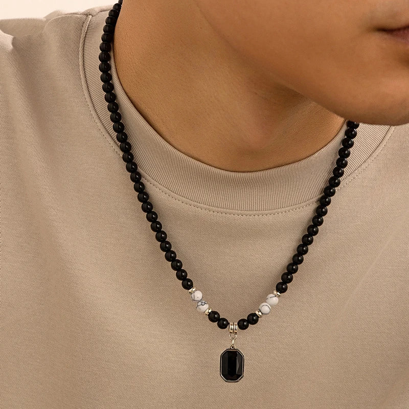 Collier Perles Noires Pendentif Carré - Bijou Homme Tendance