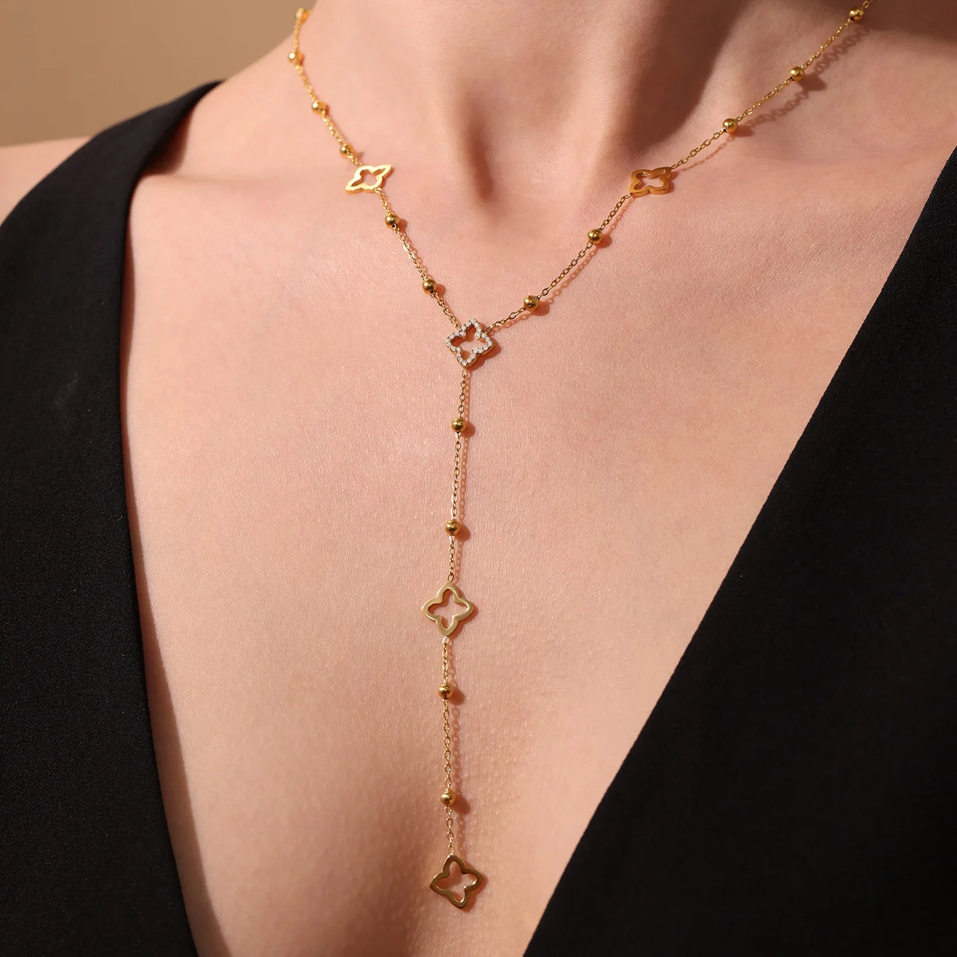 Collier Chaîne Longue Trèfle Porte-Bonheur Zircon Acier Inoxydable - Bijou Femme Élégant
